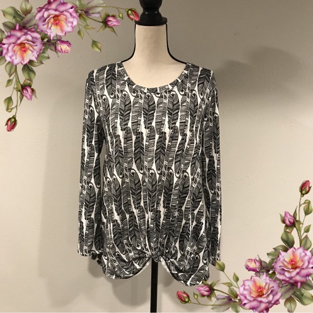 Front tie feather print long sleeve light sweater
